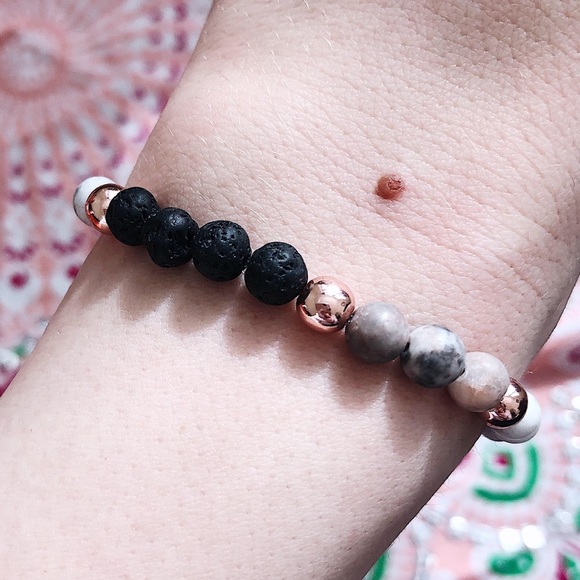 HEALING Crystal Bracelet - Picture 3 of 4